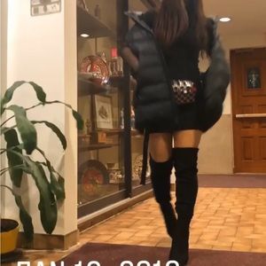 Long high knee boot. It says it’s 5.5 but fits like 4 or 4.5